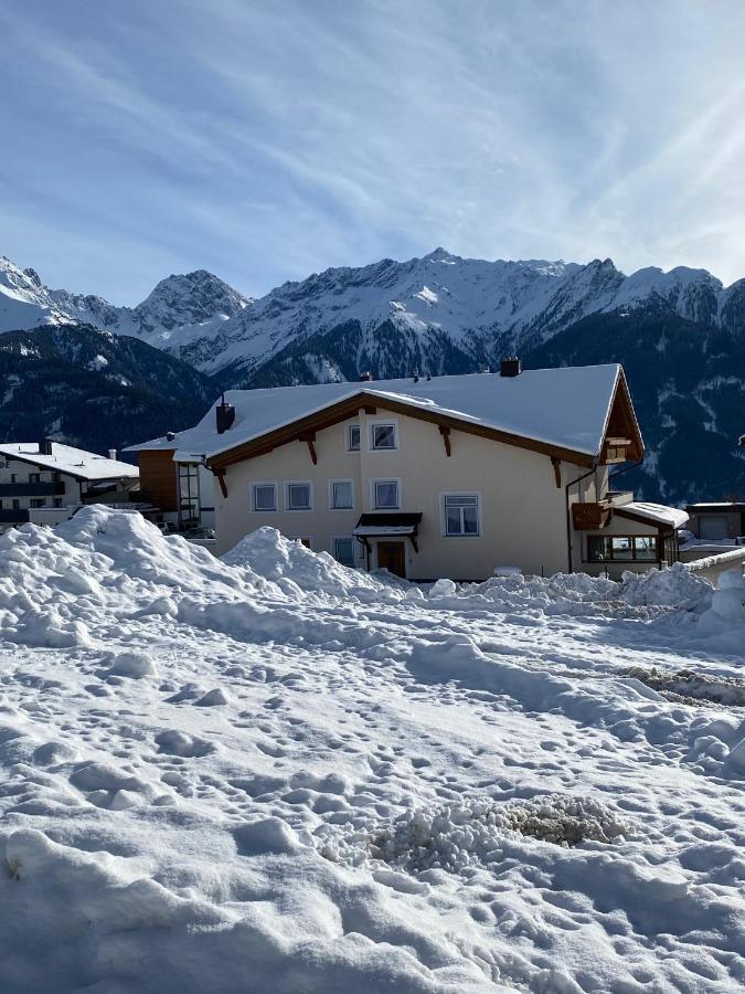 Ferienwohnung Alpenglück Fiss Exterior foto